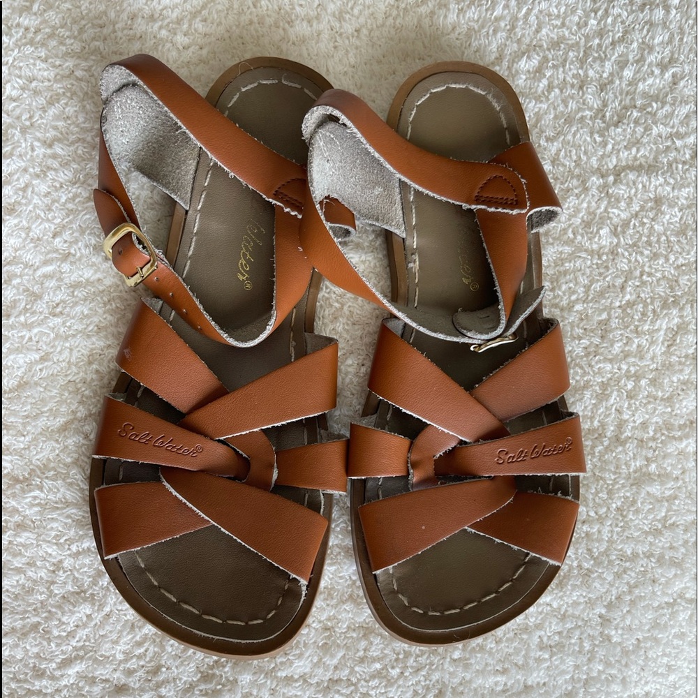 Size 6 (Y4) Brown Salt Water Sandals